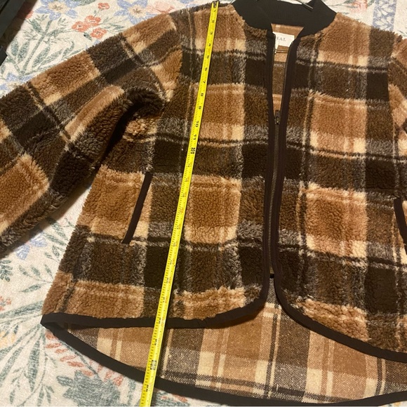 THE GREAT. Sherpa Bomber in Woodsmoke Plaid - Picture 13 of 13